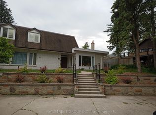 7 Maple Cres, Whitchurch Stouffville, ON L4A 2Y3