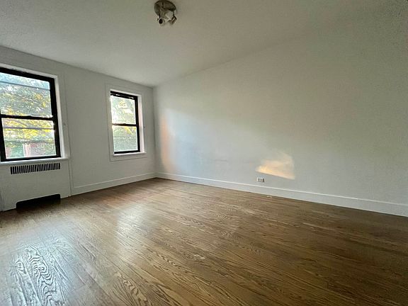 2nd image of 3660 Waldo Ave #4U