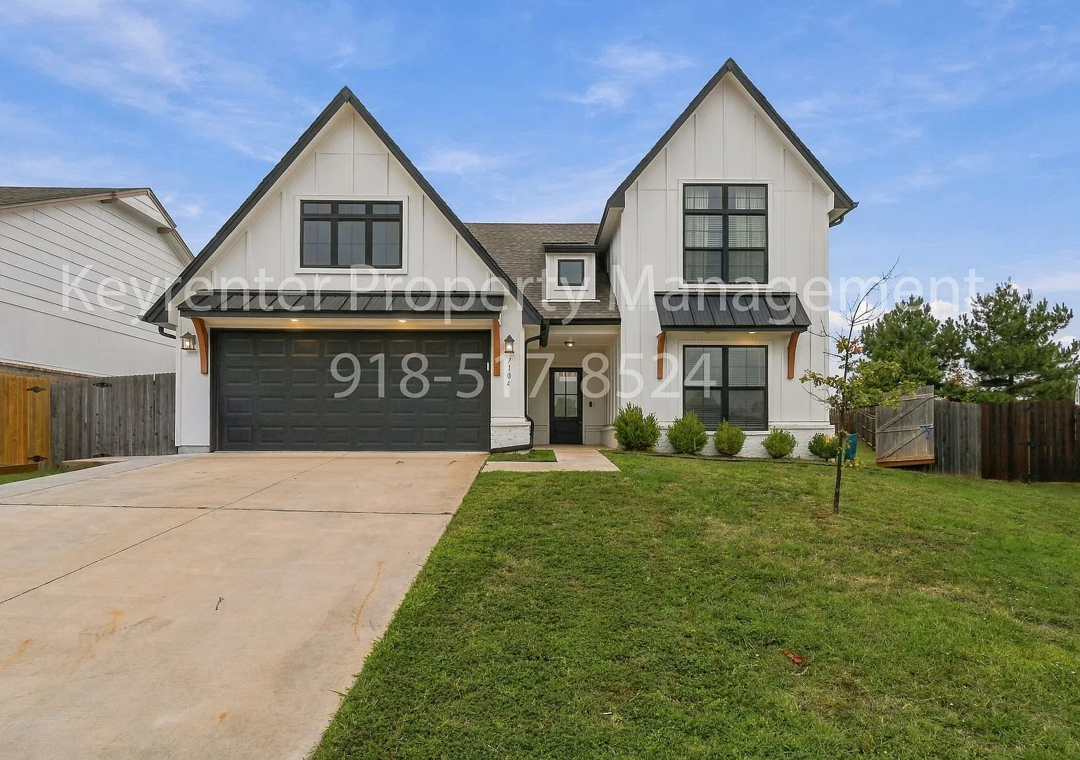 Stunning 4 Bed 3 Bath Broken Arrow Gem — Photo 1
