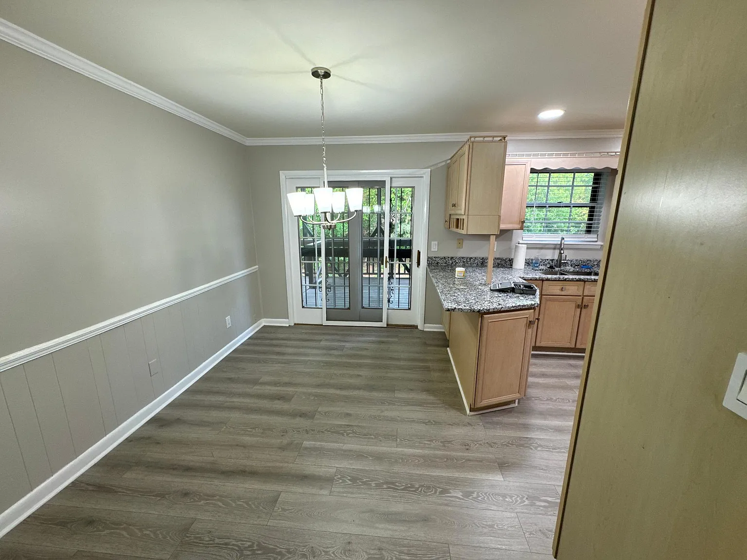 3 bed, 1363 sqft, $1,850 — Photo 2