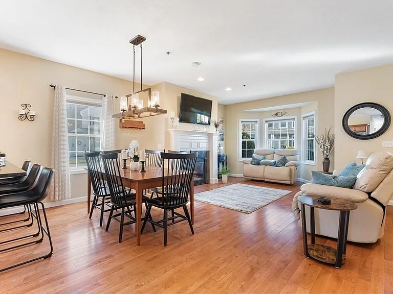 20 Denworth Bell Cir — Photo 9