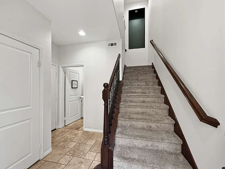 28412 Casselman Ln — Photo 17