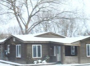 5230 Cleveland Dr, McHenry, IL 60050