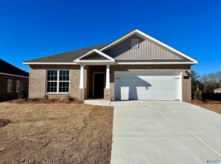 204 Sunny Springs Ct, New Market, AL 35761