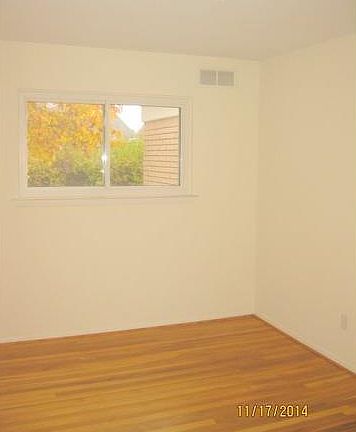 5th image of 7208 Emerson Dr