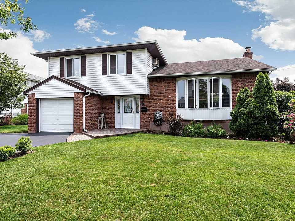 1st image of 1162 Bernard Dr