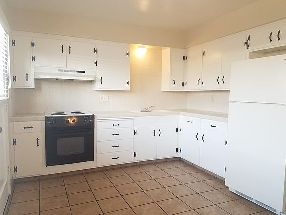 5th image of 728 Bellarmine Dr APT 6