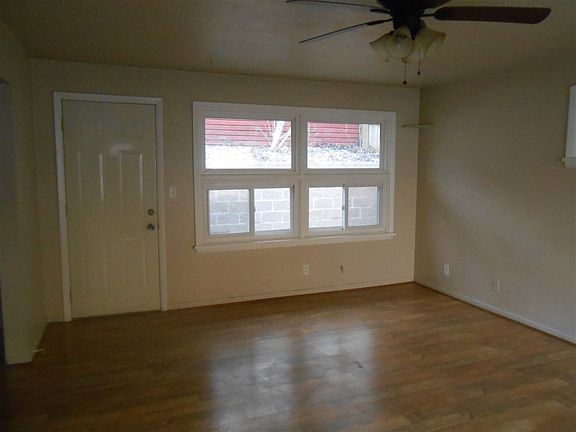 5th image of 5708 N Eugenia Ln
