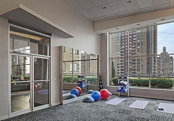 5th image of 90 Washington St APT 8N