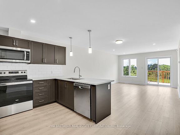 4th image of 830 Saint John St