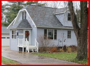 13612 W Prospect Dr, New Berlin, WI 53151