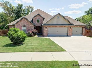3704 NE Oakbrooke Ave, Bentonville, AR 72712