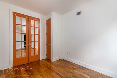 Rented by Rennit Inc.