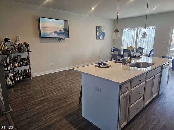 3rd image of 108 Freedom Way