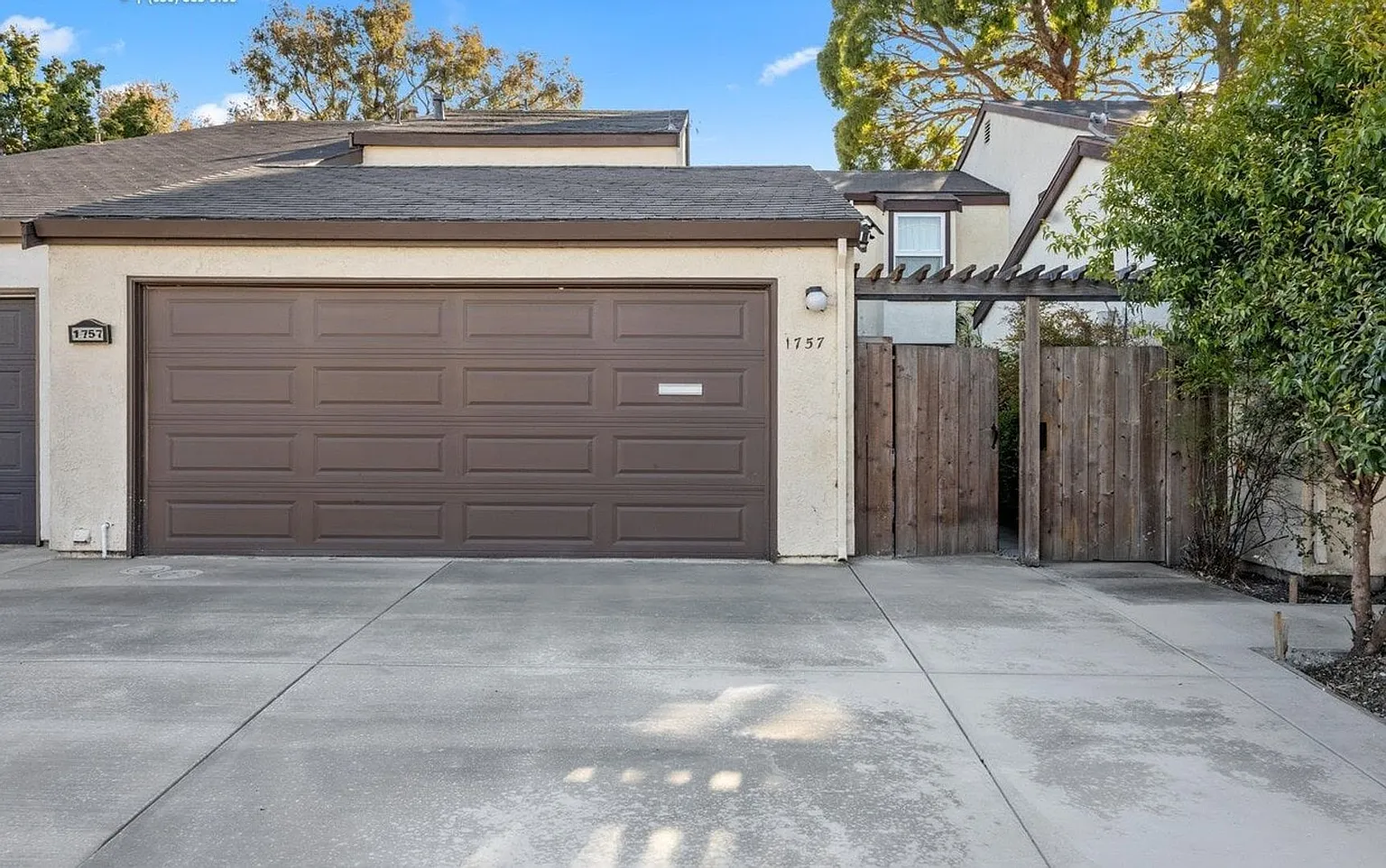 1757 Lexington Ave photo 1