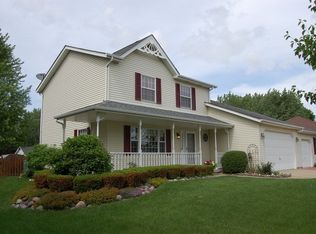 5 Primrose Ln, Sycamore, IL 60178