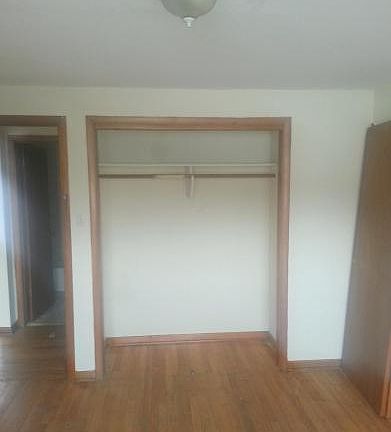 4th image of 8300 S King Dr