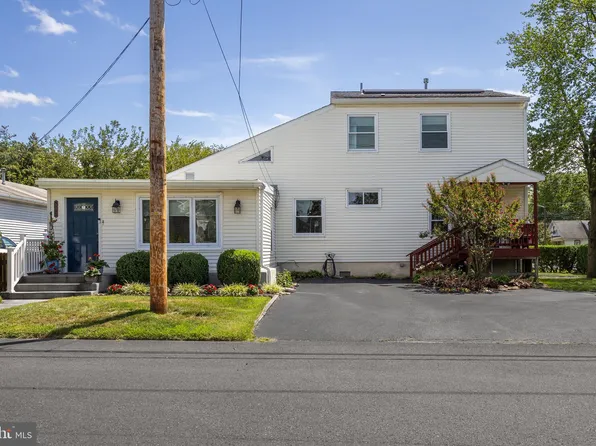 512 Division St, Cinnaminson, NJ 08077