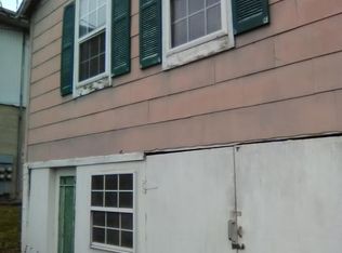 707 1/2 1st Ave S, Nitro, WV 25143