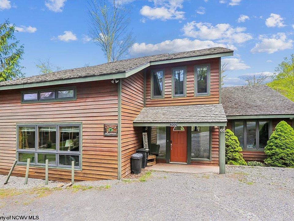 1st image of 303 Slopeside Rd