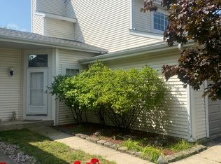 606 Devon Ln, Romeoville, IL 60446