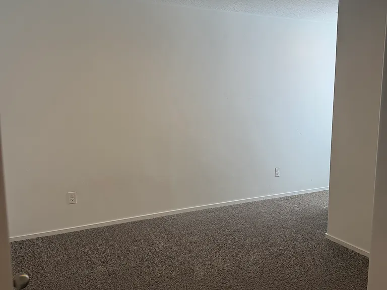 1545 S 3740 E — Photo 11