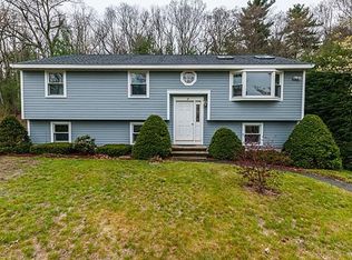 47 Queensland Rd, Billerica, MA 01821