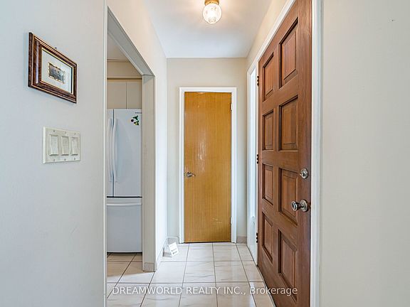 4th image of 28 Rabton Ct