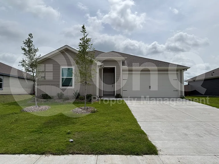 1213 Bristlecone Dr — Photo 1