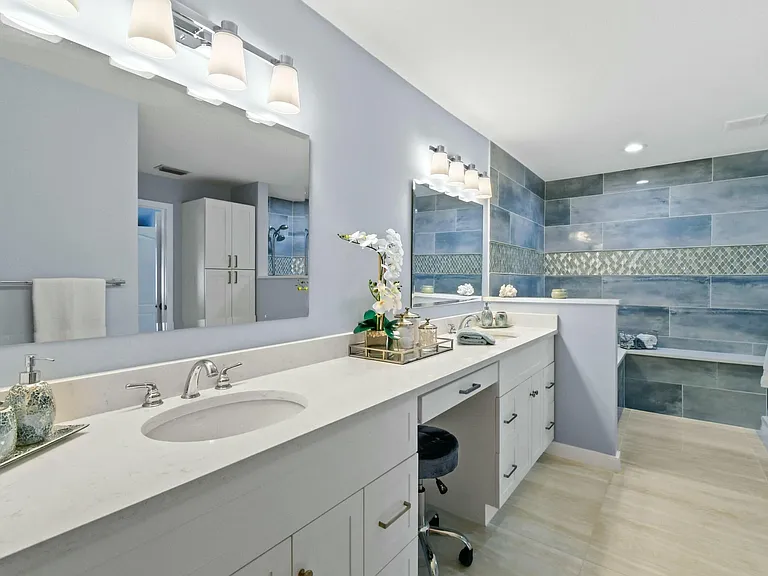 252 Legendary Cir — Photo 13