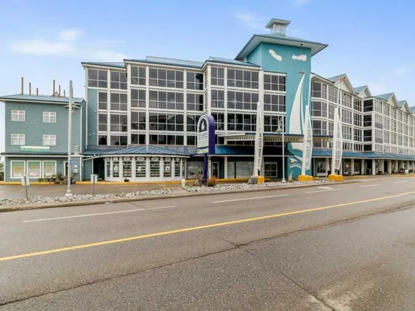 5100 S Lakeshore Dr #401, Sylvan Lake, AB T4S 2L7