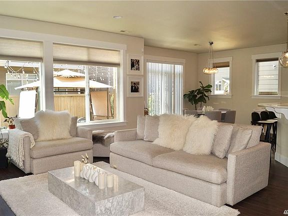 3rd image of 4010 62nd Ave E