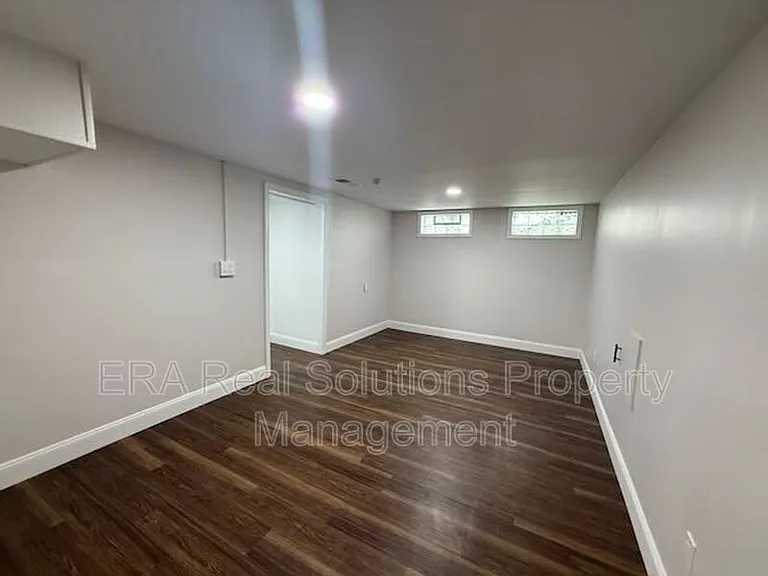 2217 Grasmere Ave — Photo 14