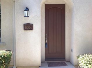 19334 Opal Ln, Santa Clarita, CA 91350