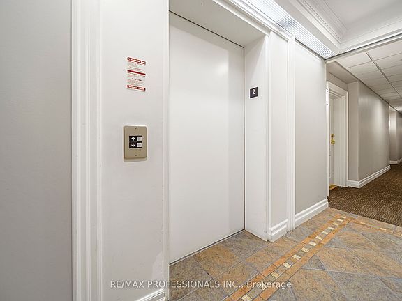4th image of 3531 Lake Shore Blvd W #211