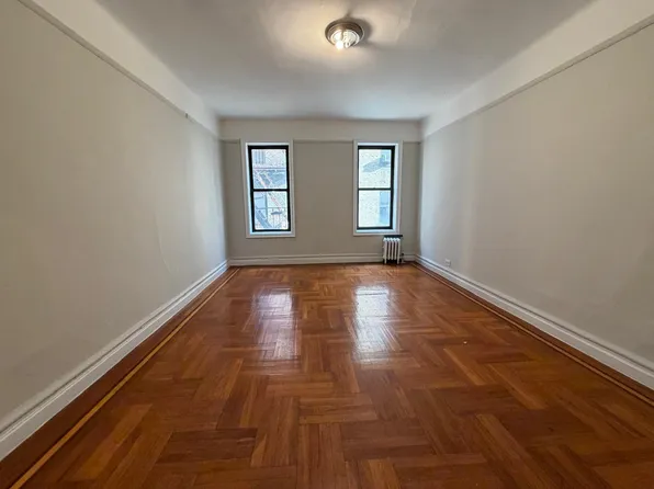2922 Barnes Avenue image 1 of 7