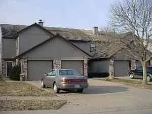 Building Photo - 436 NE Churchill St