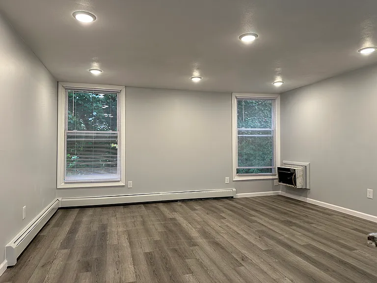 910 Teall Ave #8 — Photo 9