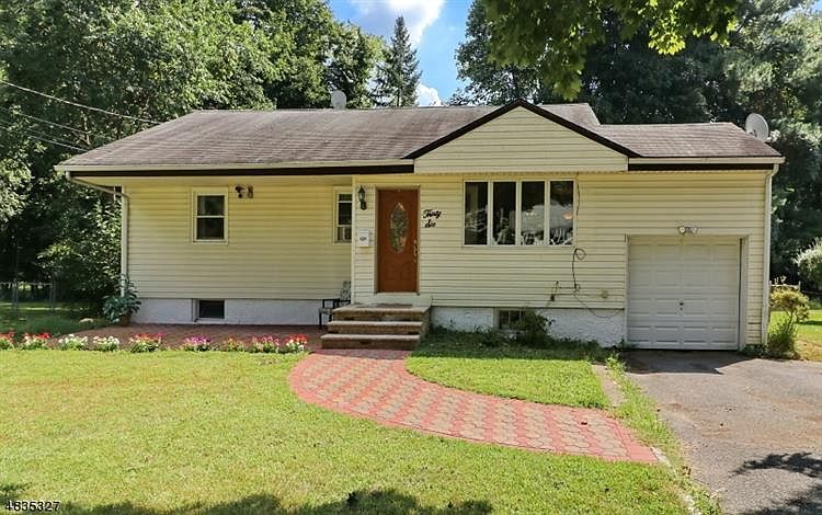 1st image of 36 Fellswood Dr