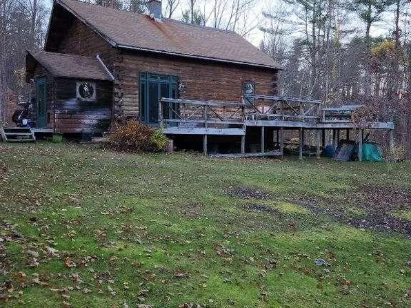 49 Woodard Rd, Gansevoort, NY 12831