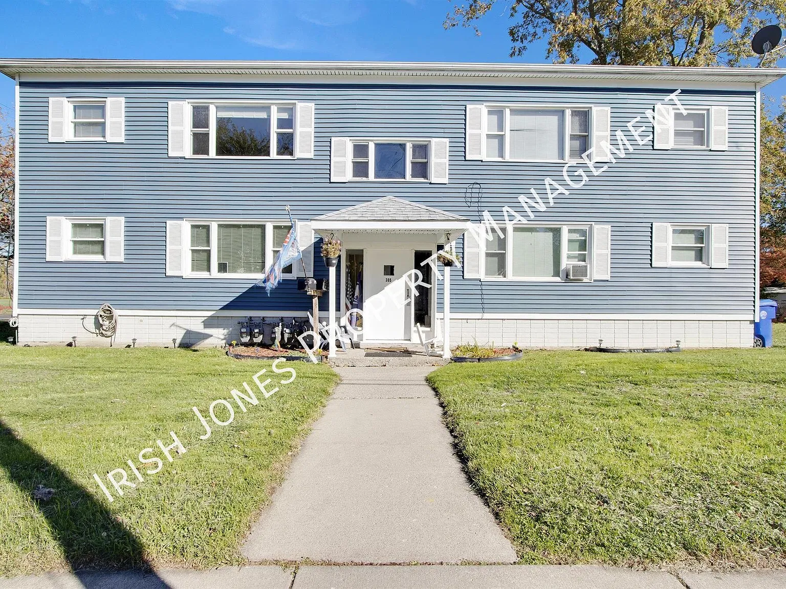 2 bed, 810 sqft, $1,200 — Photo 1