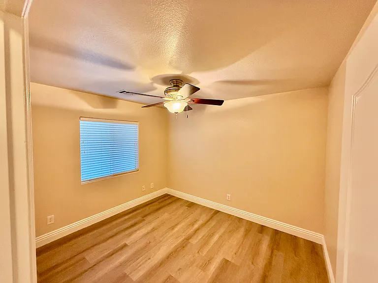 5385 Blue Oat Ave — Photo 17