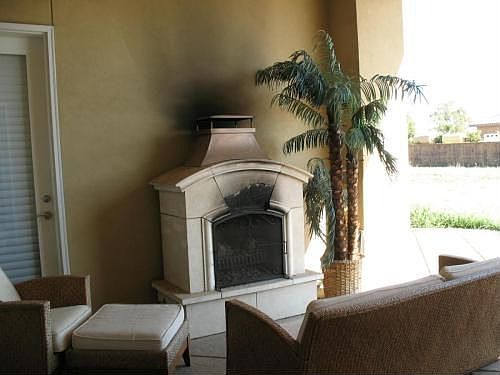 5th image of 786 Country Ln