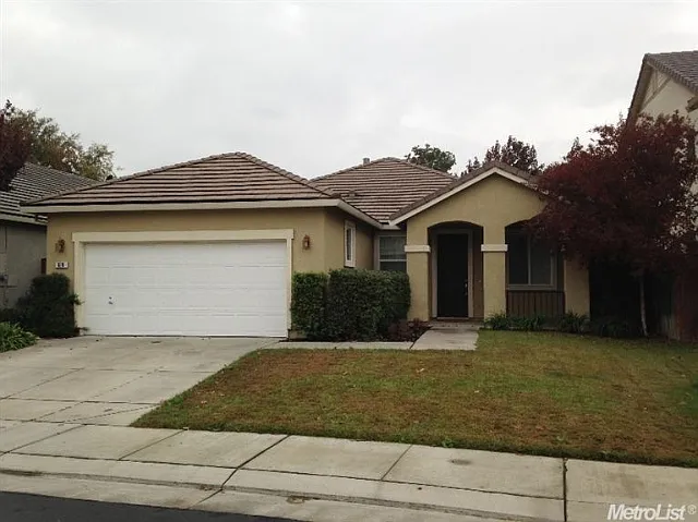 620 Watercolor Ln photo 1