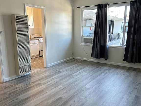 3rd image of 2890 Leeward Ave APT 214