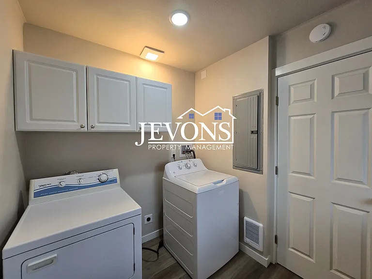 800 Hatton Rd — Photo 12
