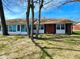 977B Aberdeen Dr, Lakewood, NJ