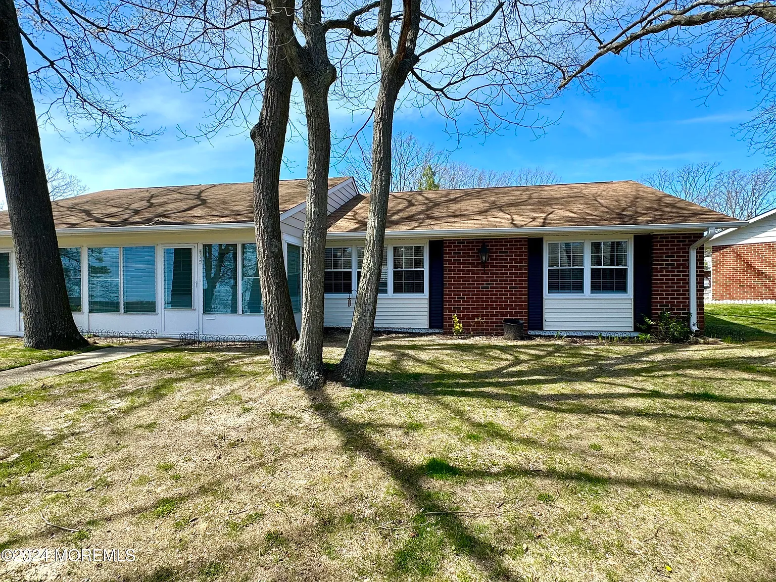 977B Aberdeen Drive photo 1