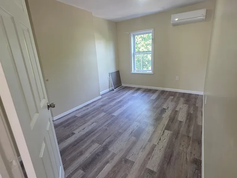 77 Mill St #3 — Photo 8