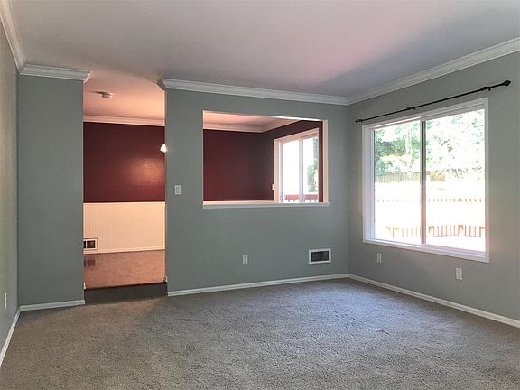 4th image of 8233 NE 140th Pl